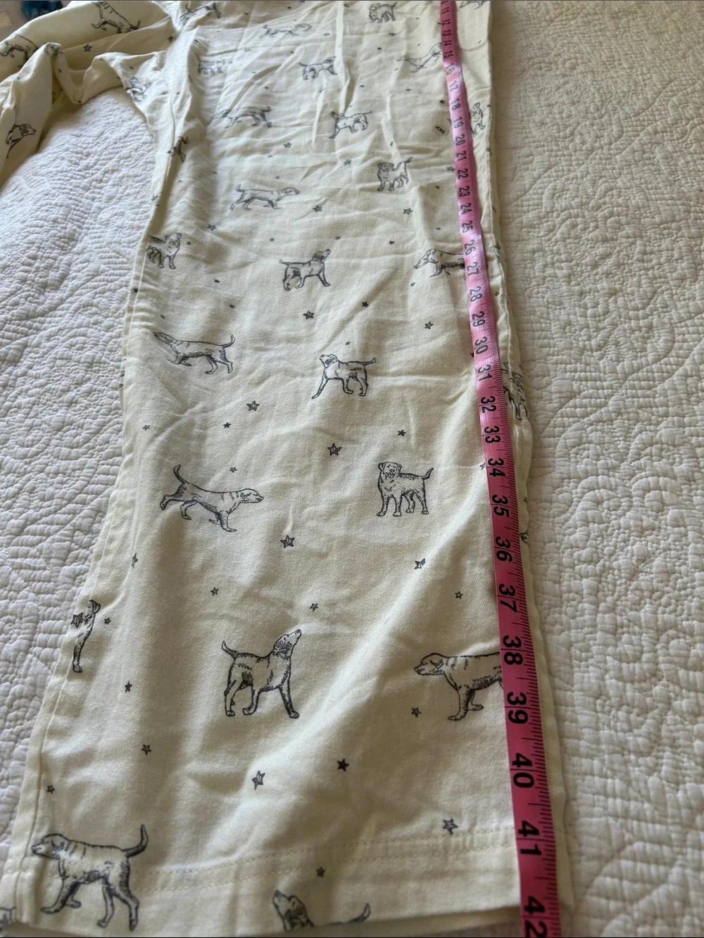 NWT Eddie Bauer cream colored cotton flannel pajama bottoms with black Dog Print